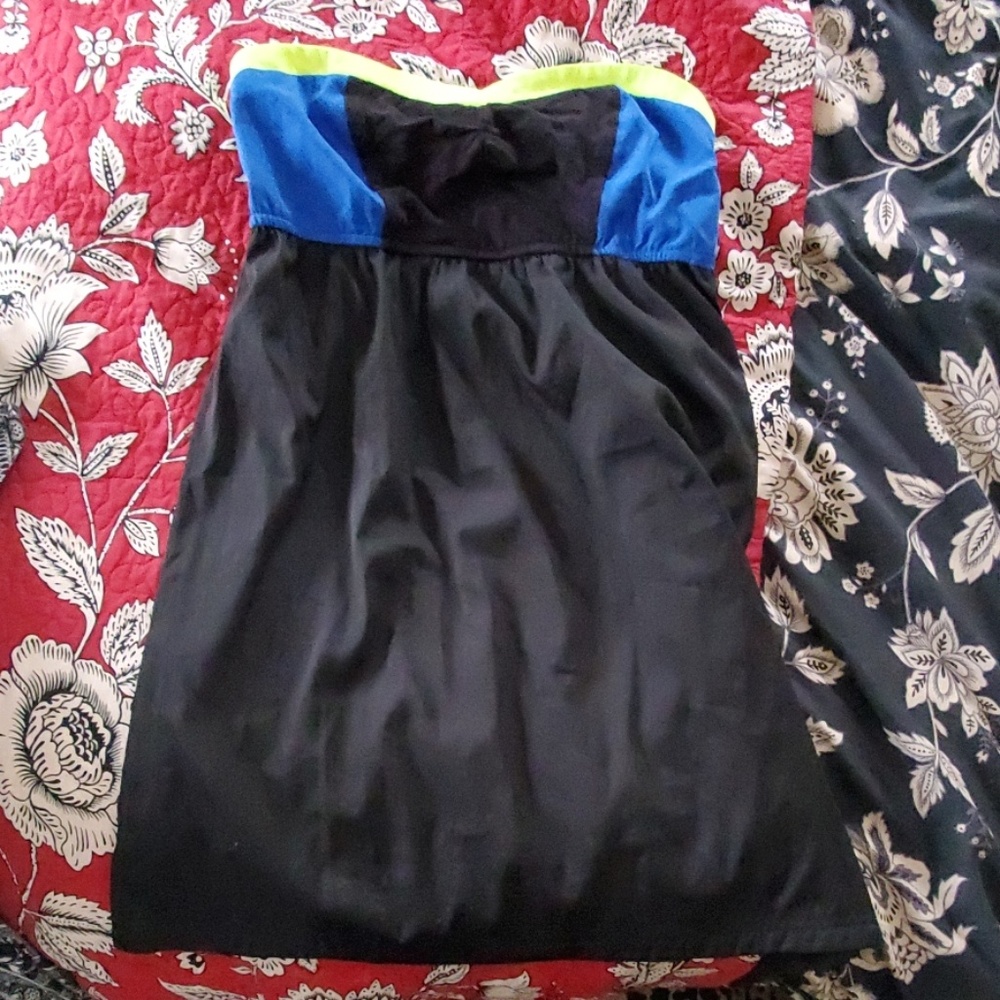 strapless dress